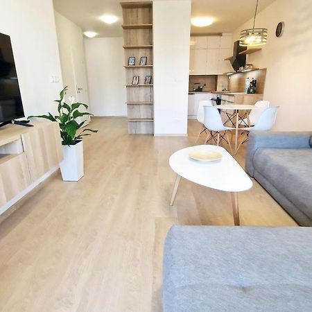 Luxo 2 Room Apartments By Bratislavatrip Eksteriør billede